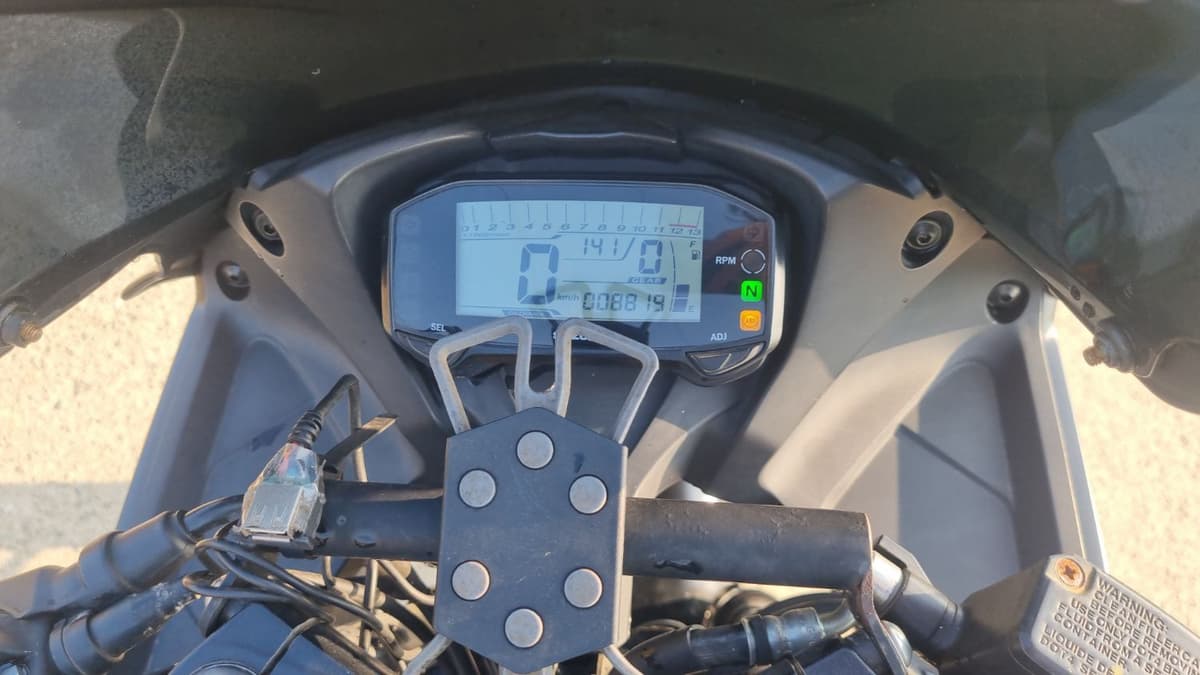 스즈키 GSX R 125 ABS 9