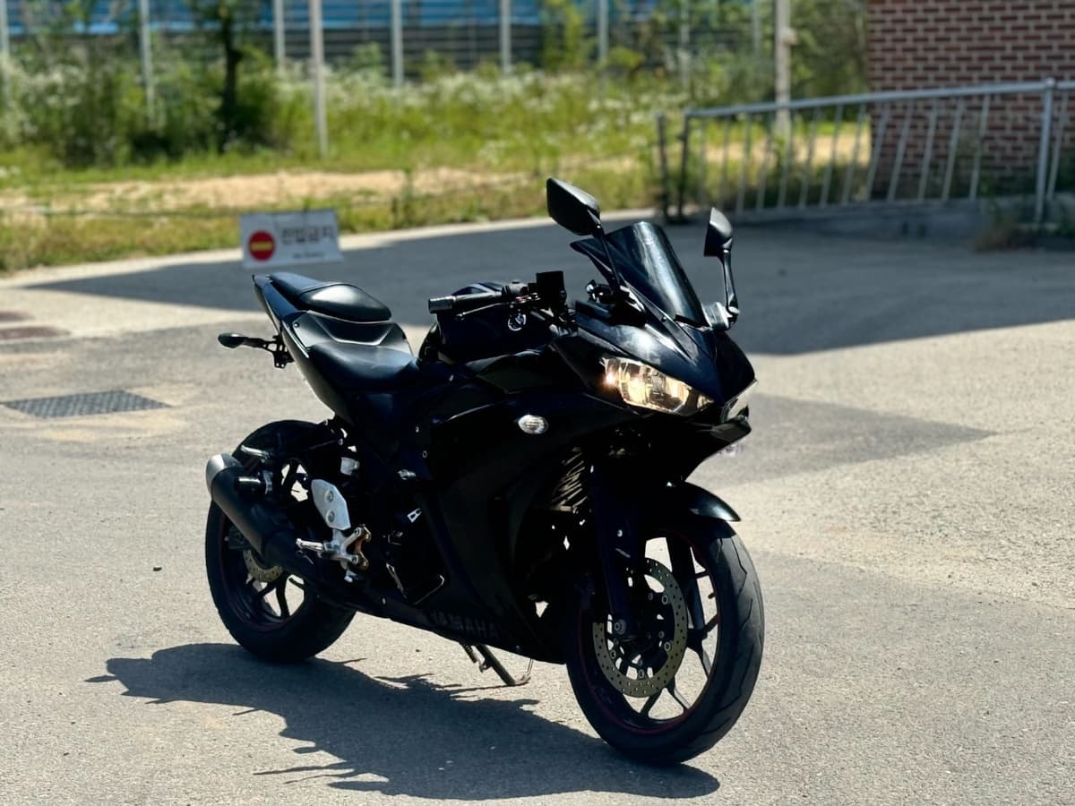 야마하 YZF R3 1
