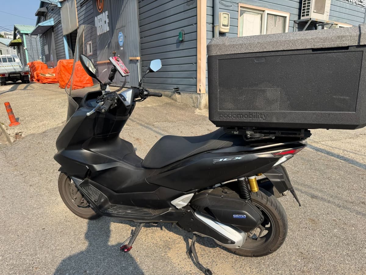 혼다 PCX 125 8