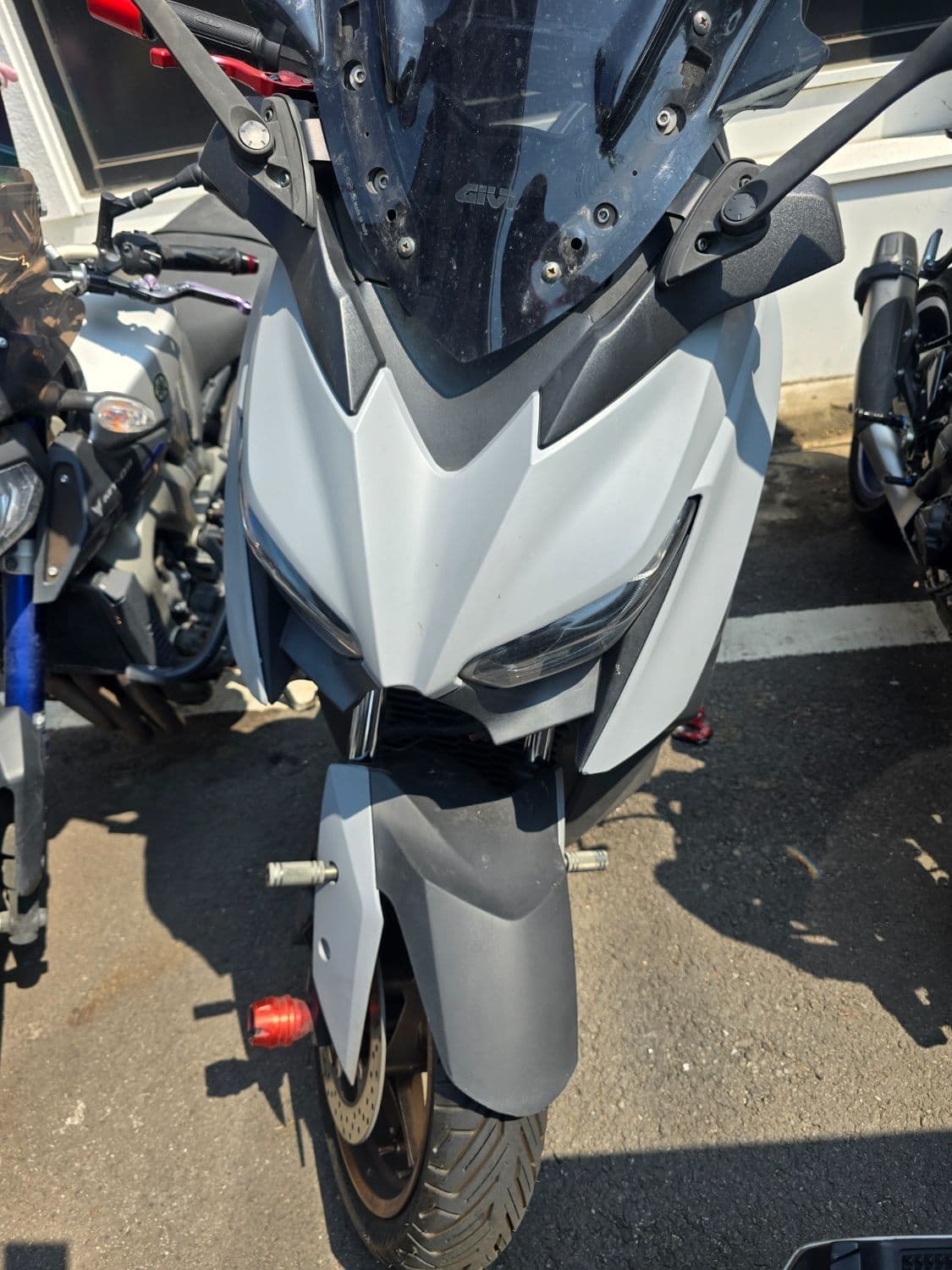 야마하 XMAX 300 ABS 2