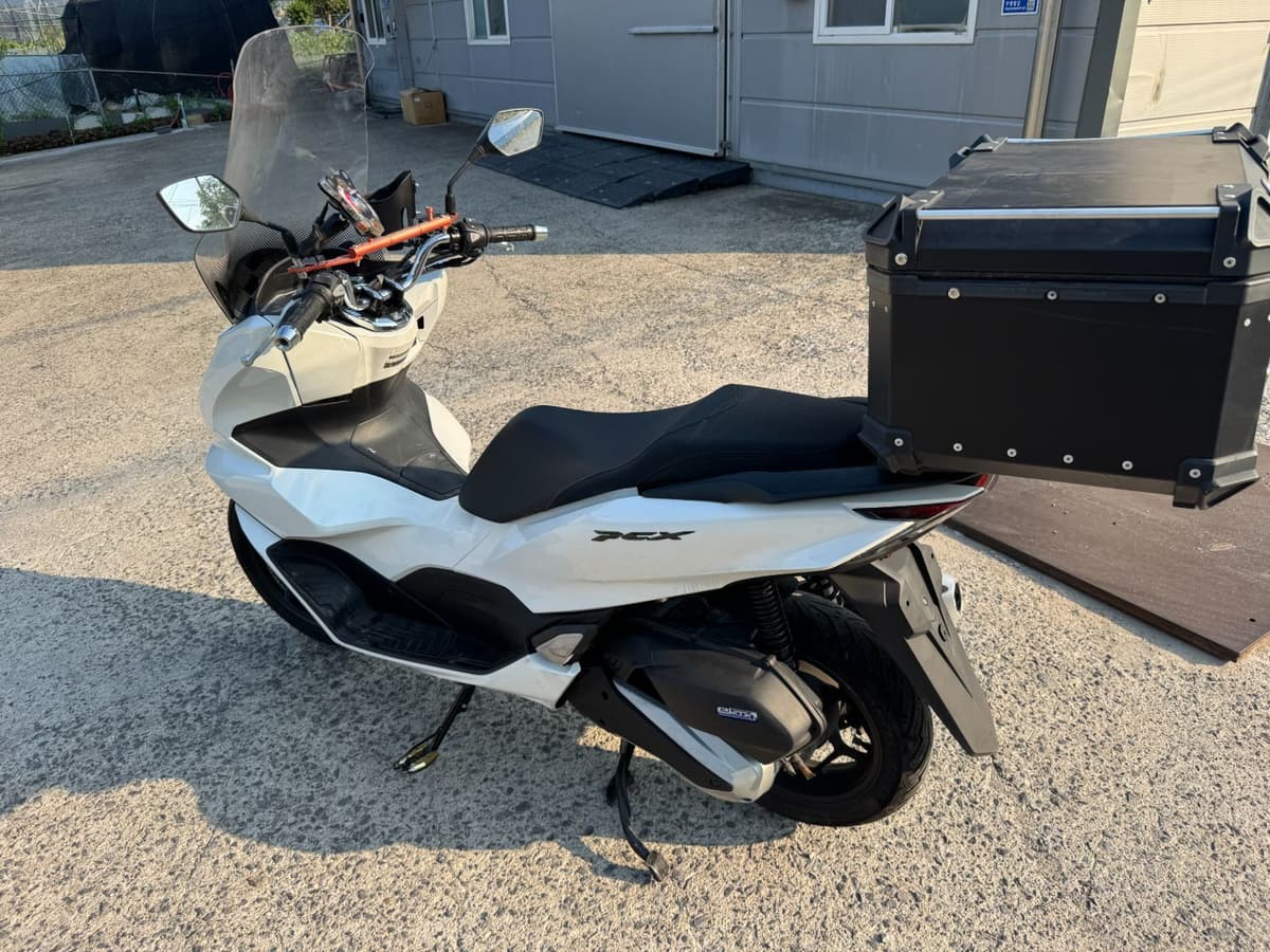 혼다 PCX 125 8