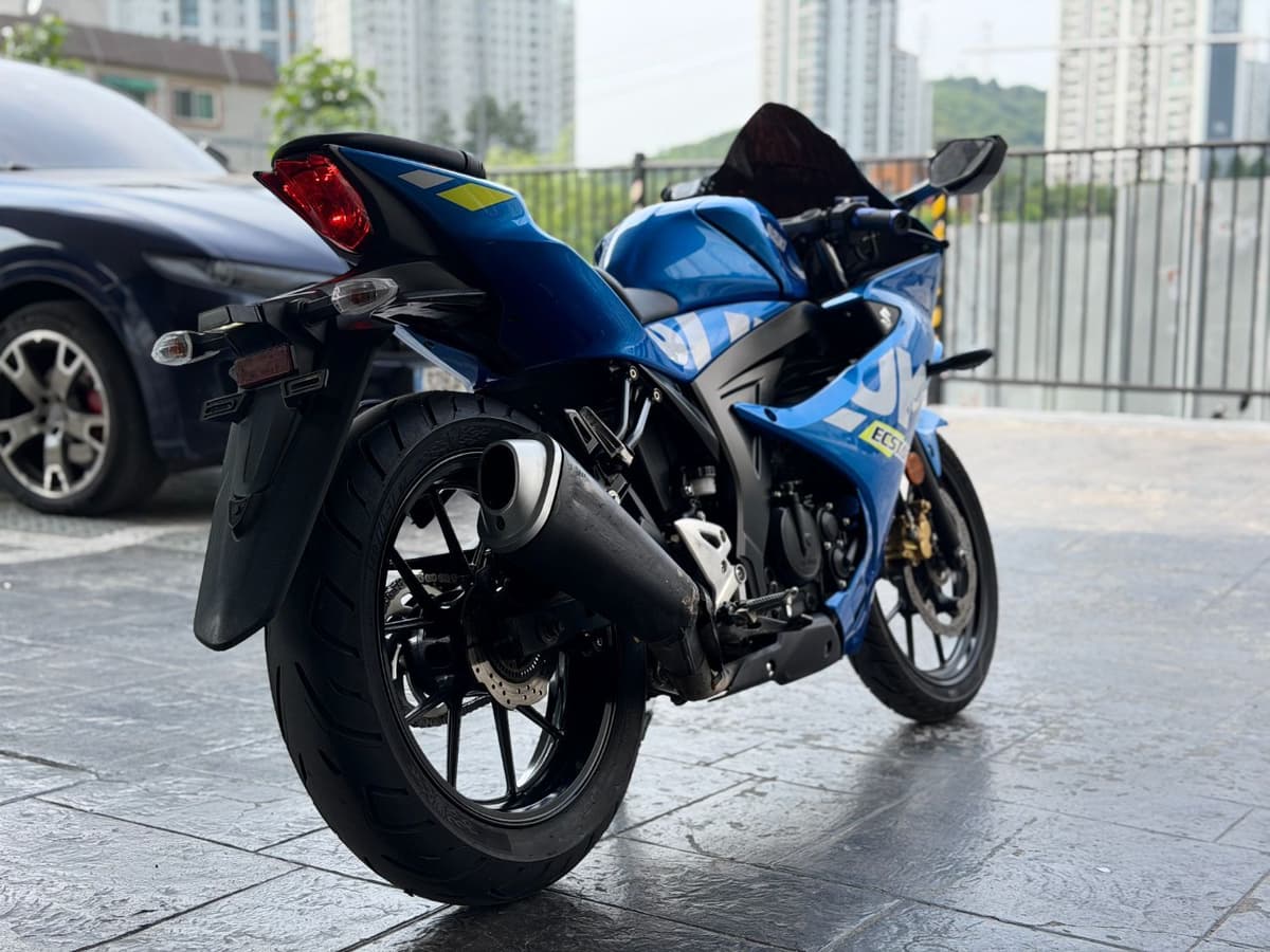 스즈키 GSX R 125 ABS 5