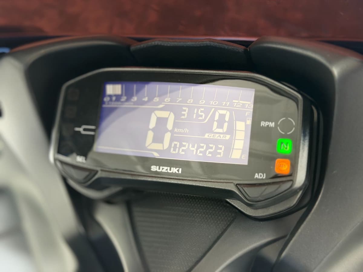 스즈키 GSX R 125 ABS 8
