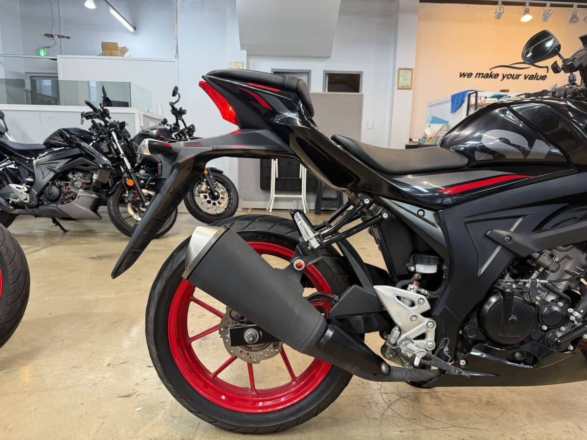 스즈키 GSX S 125 3