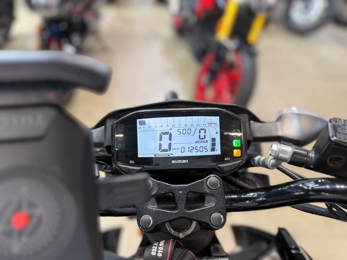 스즈키 GSX S 125 13