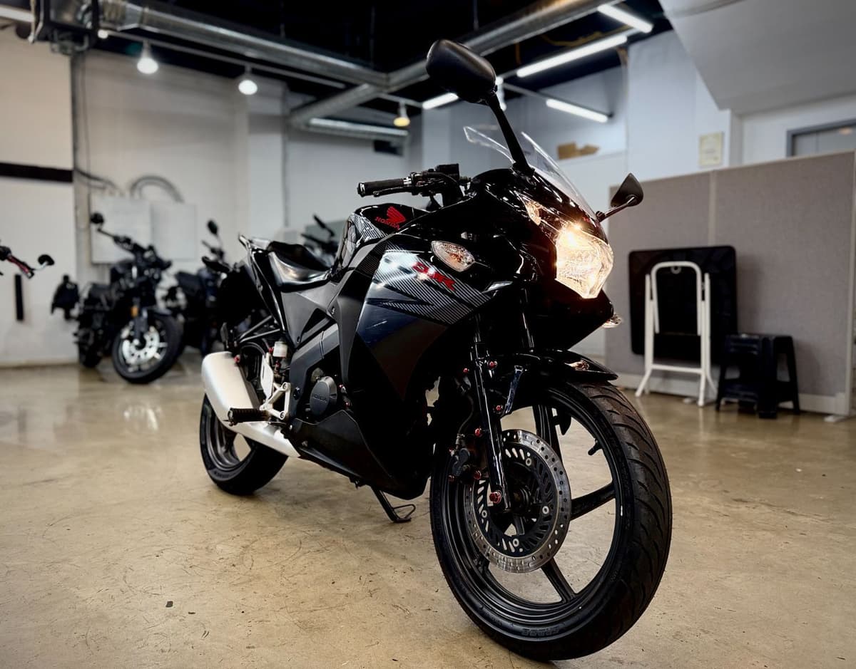 혼다 CBR 125 R 4