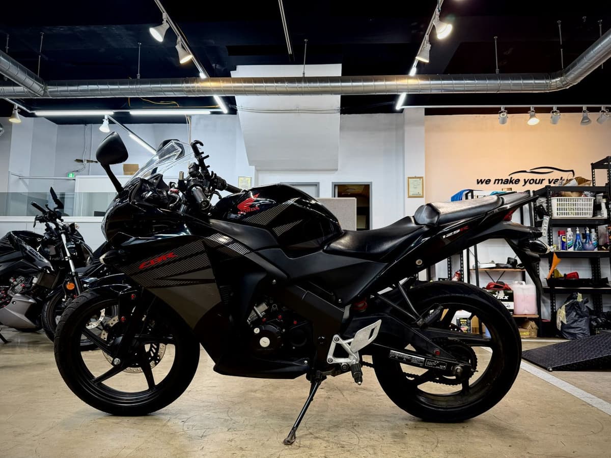 혼다 CBR 125 R 6