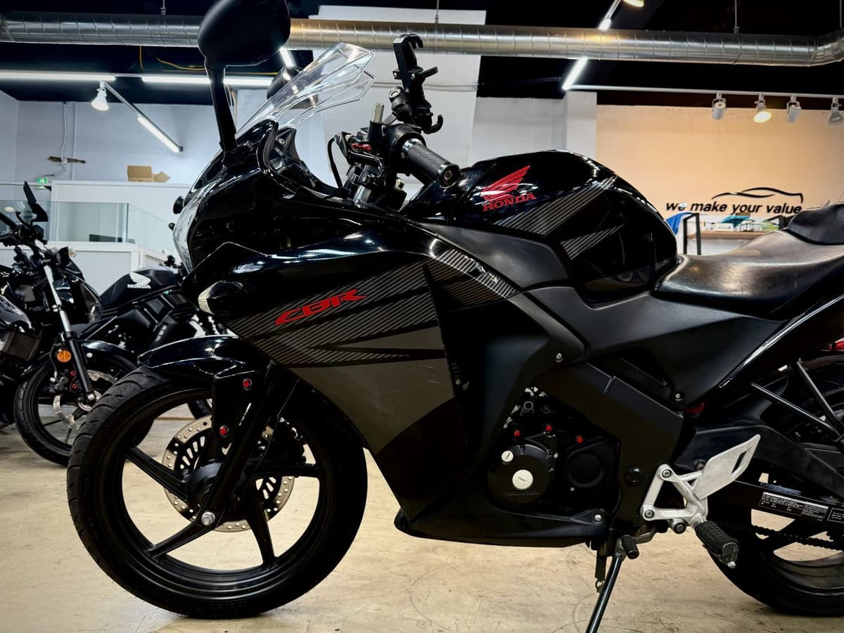 혼다 CBR 125 R 7