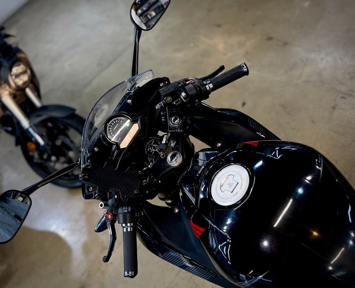 혼다 CBR 125 R 12