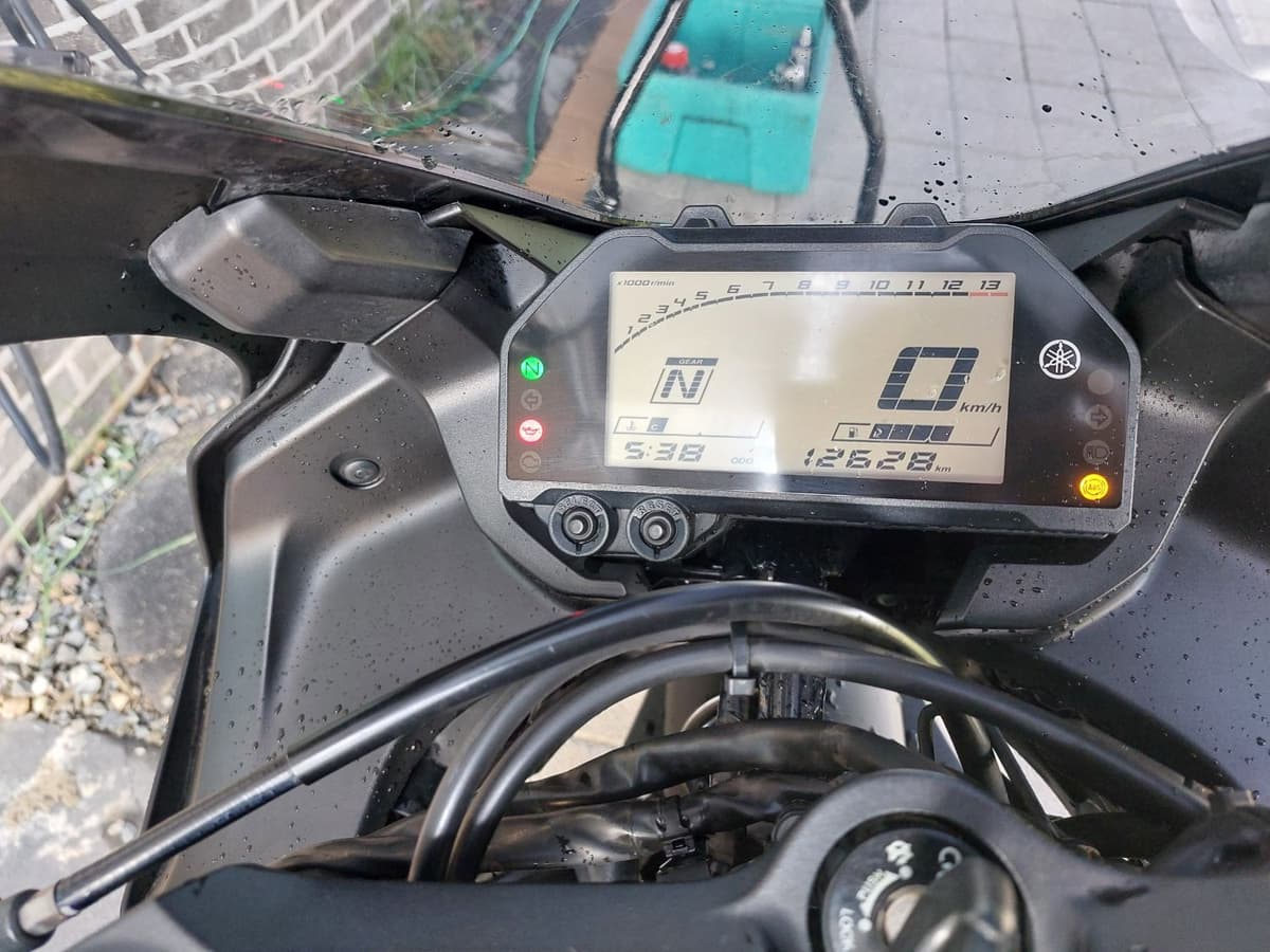 야마하 YZF R3 9
