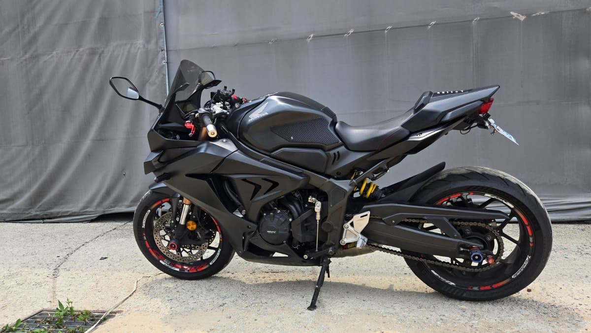혼다 CBR 650 R MT 5