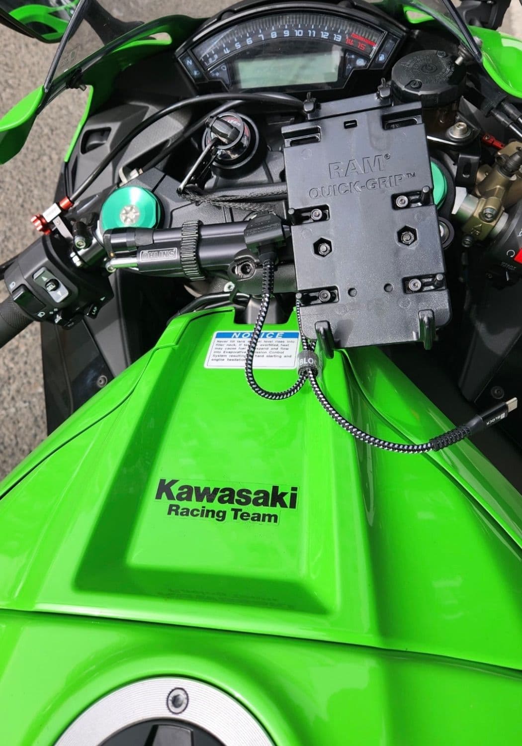 가와사키 닌자 ZX 10 R 5