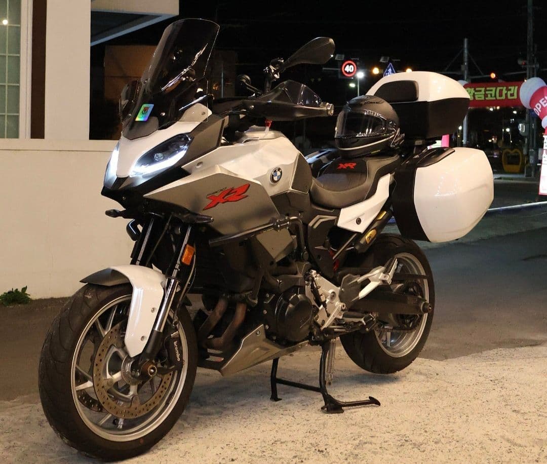 BMW F 900 XR 16