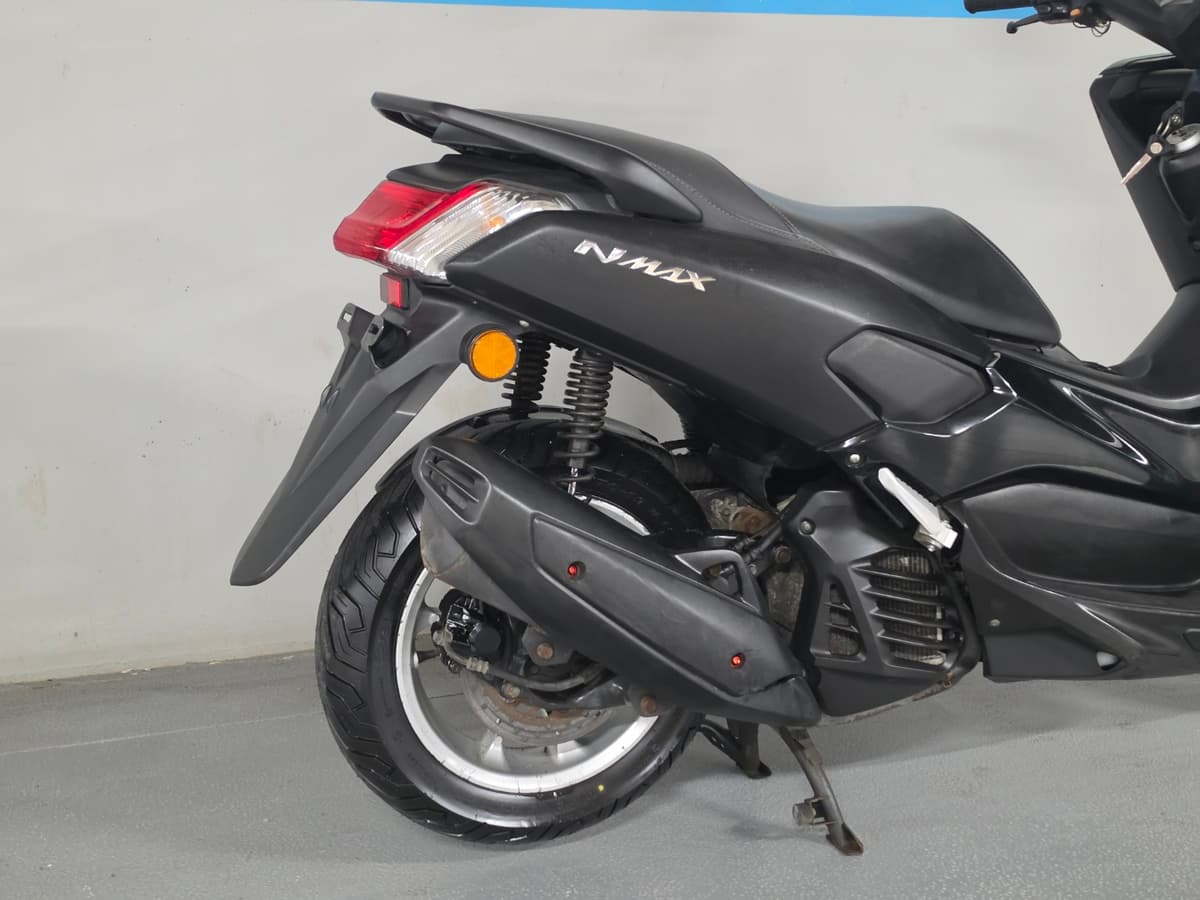 야마하 NMAX 125 7