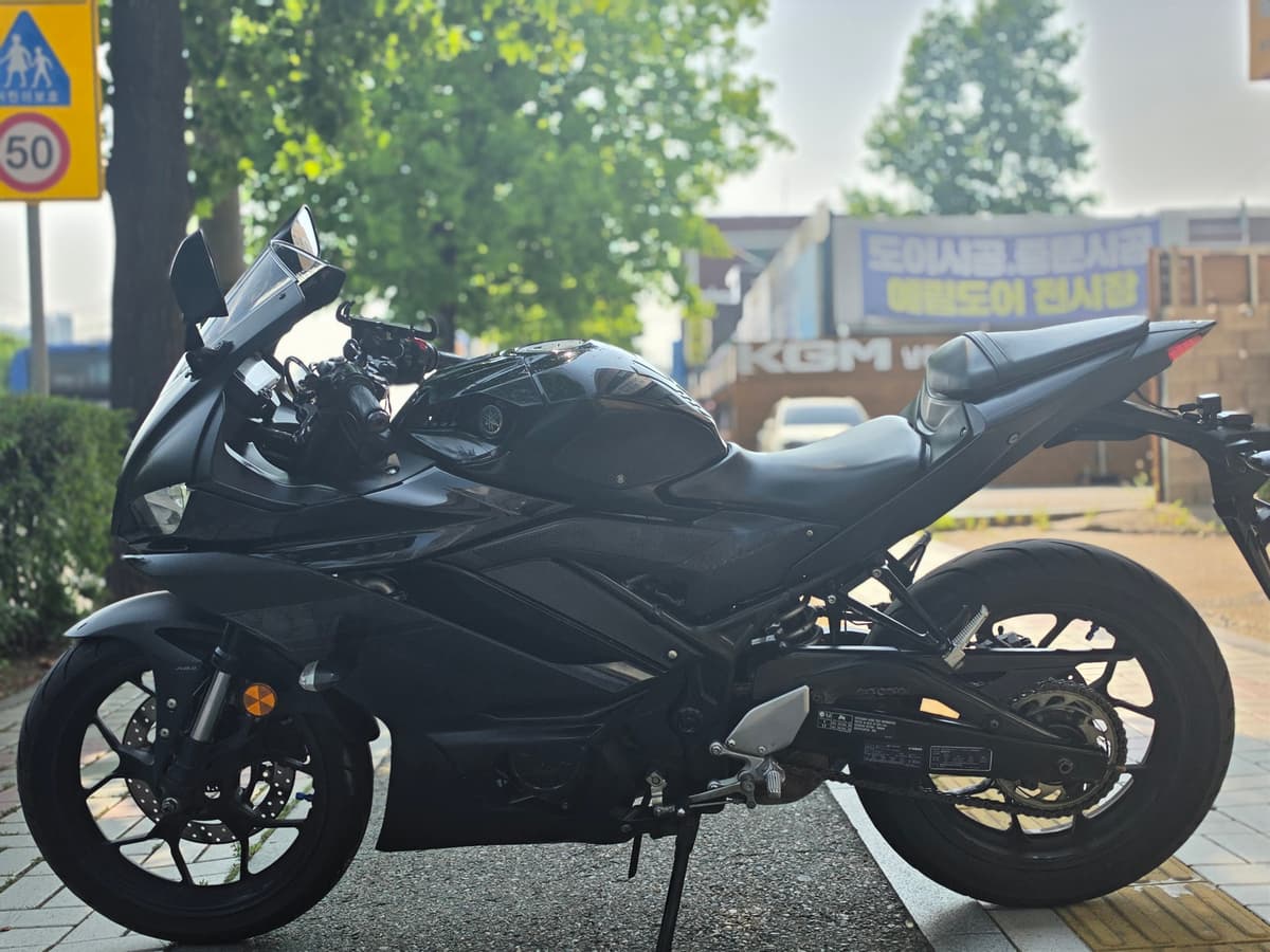 야마하 YZF R3 4