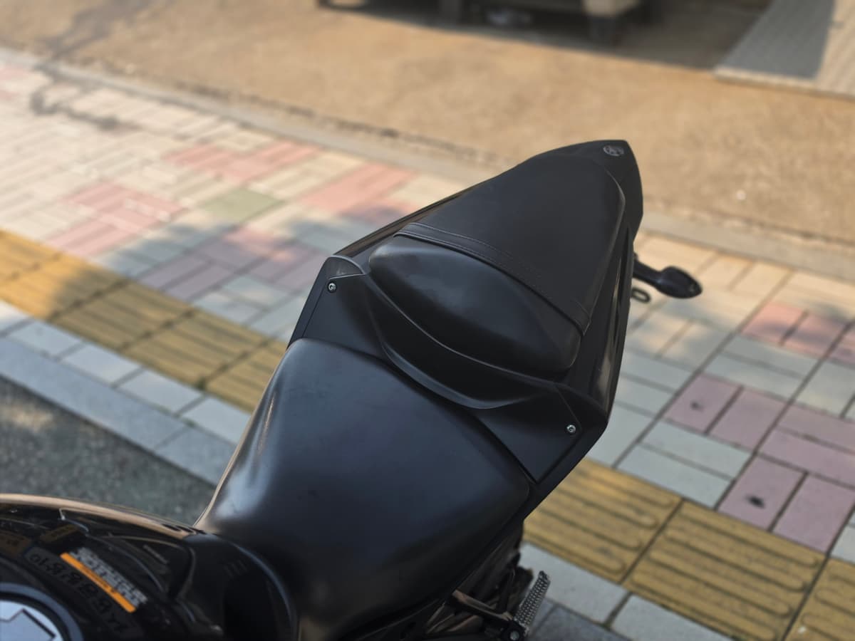 야마하 YZF R3 9