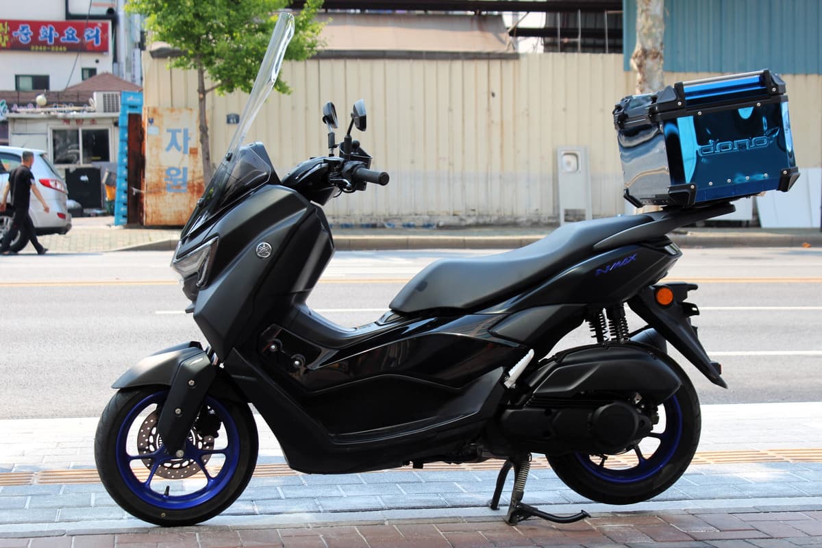 야마하 NMAX 125 11