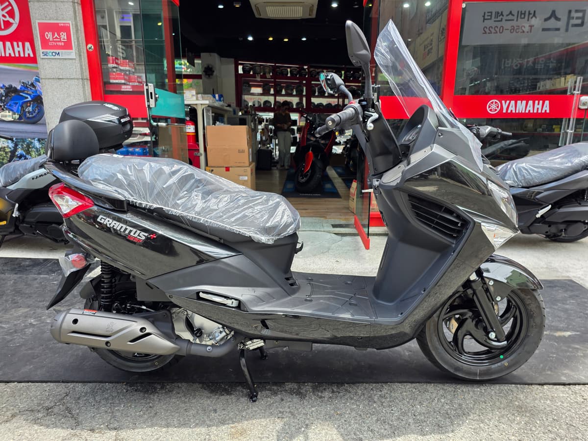 KR모터스 그란투스 125 8
