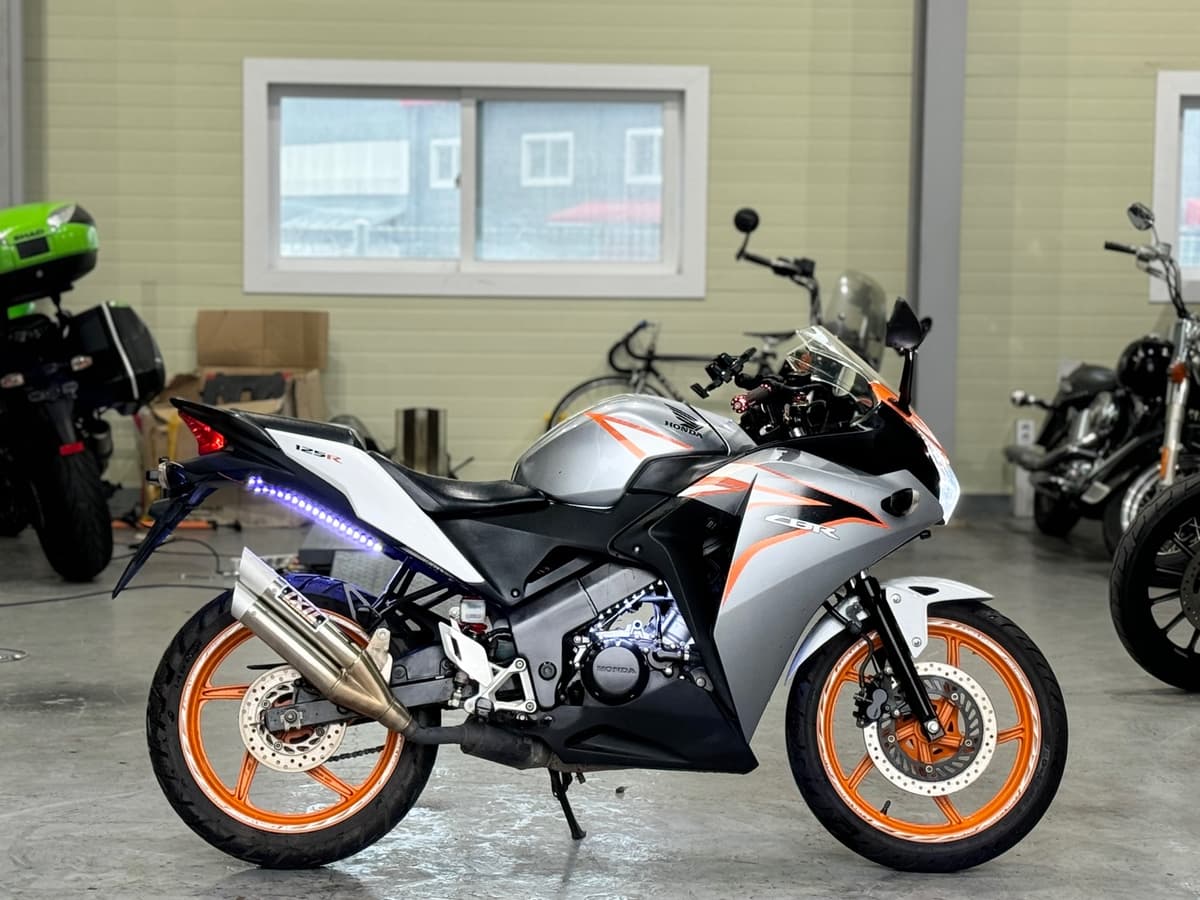 혼다 CBR 125 R 5
