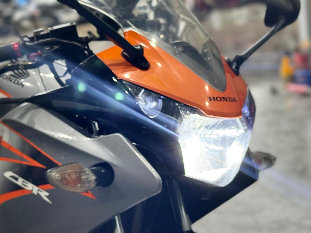 혼다 CBR 125 R 12
