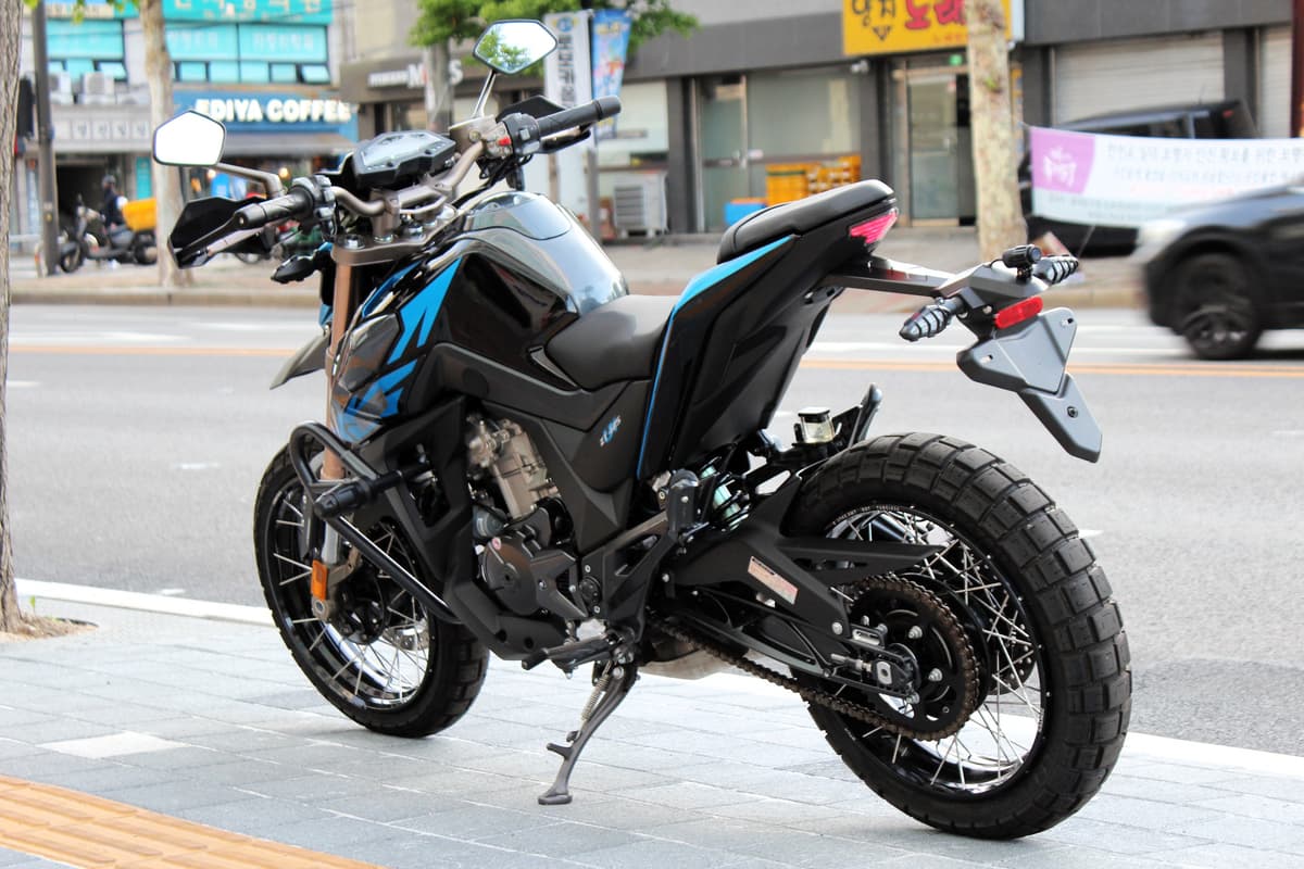 존테스 125 U1 9