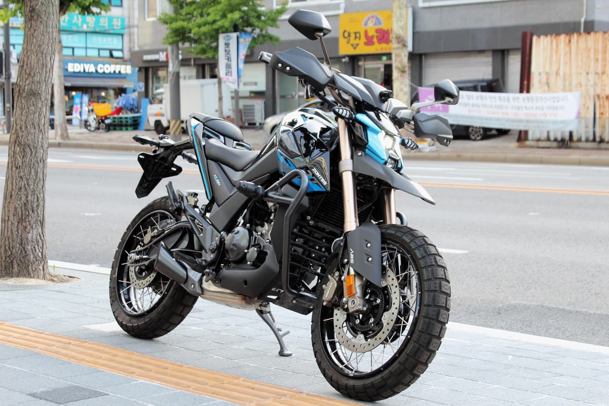존테스 125 U1 16