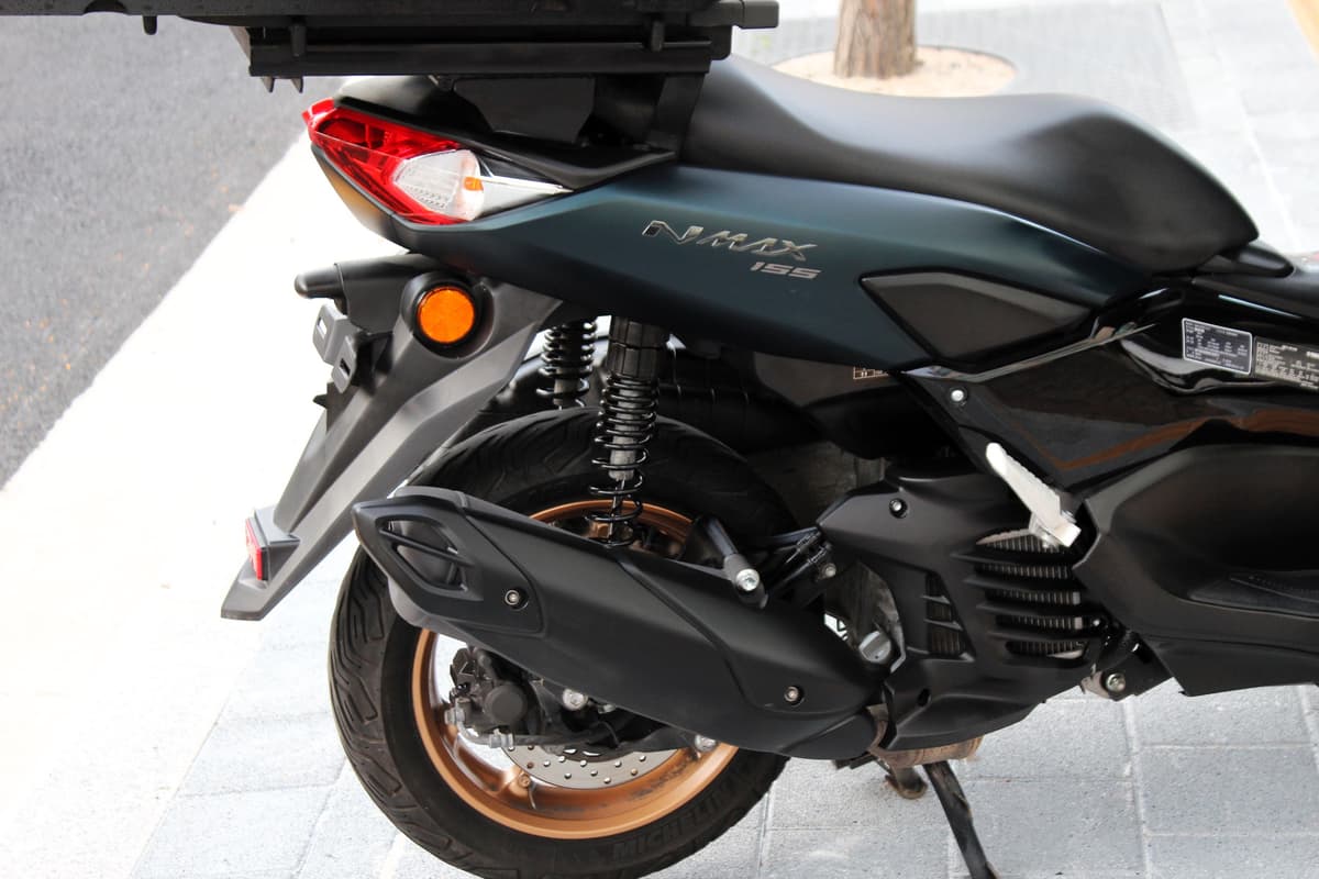 야마하 NMAX 155 8