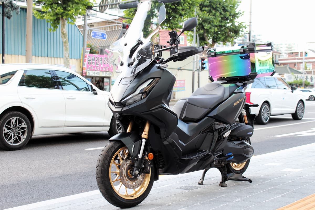 혼다 ADV 350 11