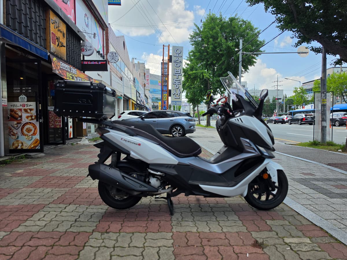SYM 크루심 300 알파 ABS 2