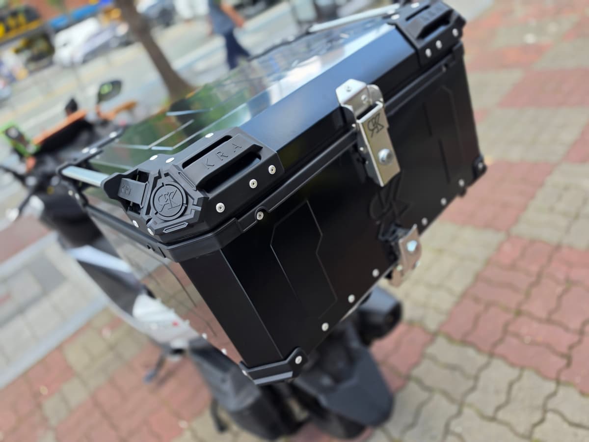 SYM 크루심 300 알파 ABS 7