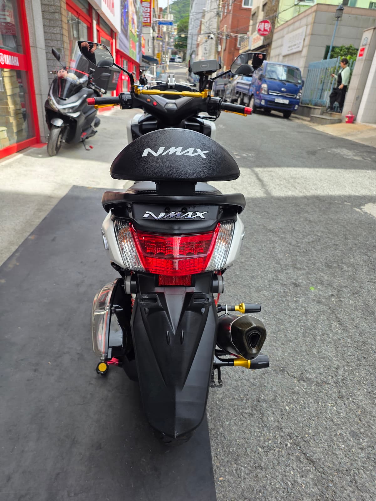 야마하 NMAX 125 4