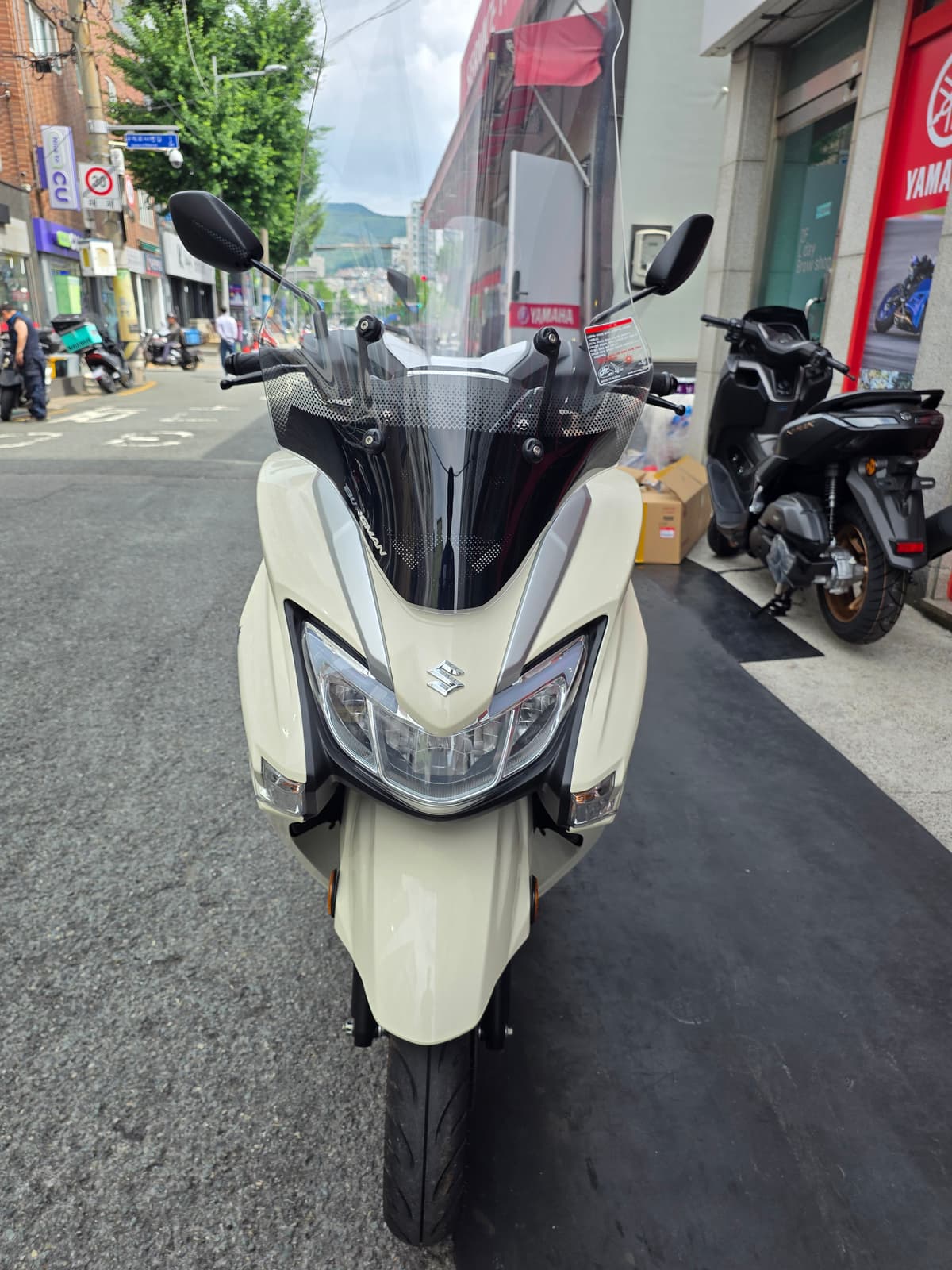 스즈키 버그만 스트리트 125 EX 1