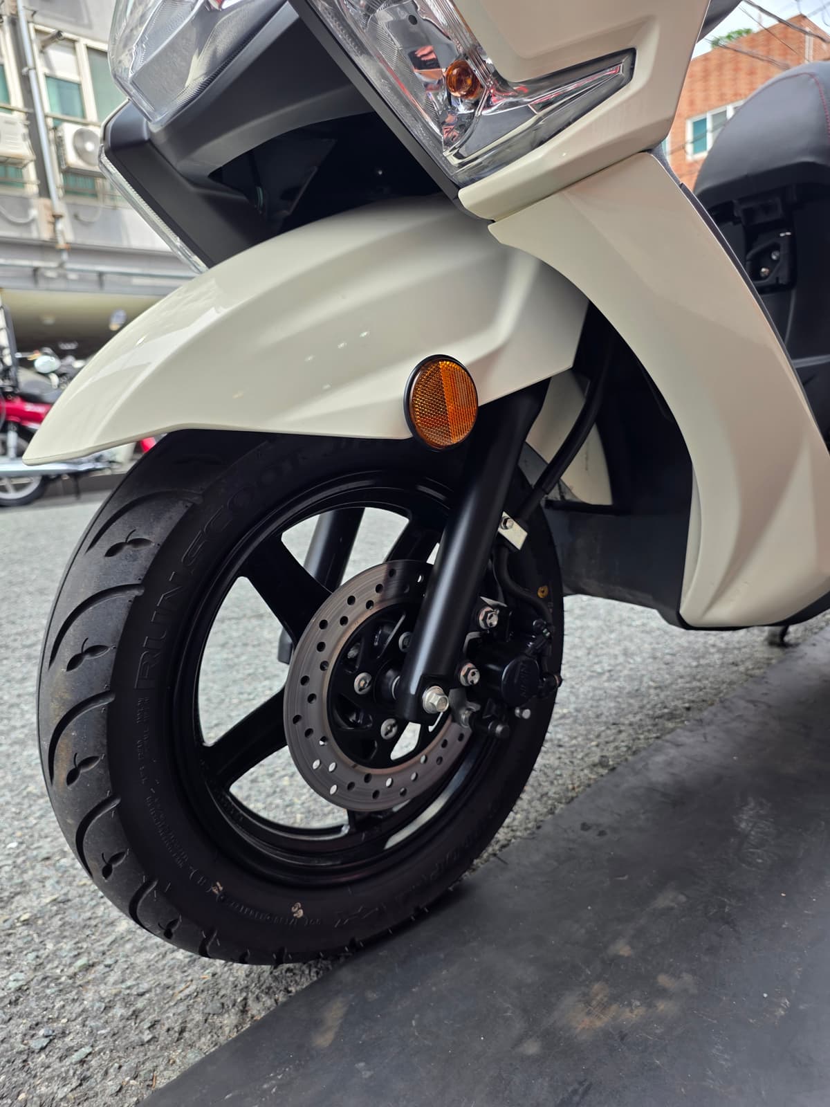 스즈키 버그만 스트리트 125 EX 10