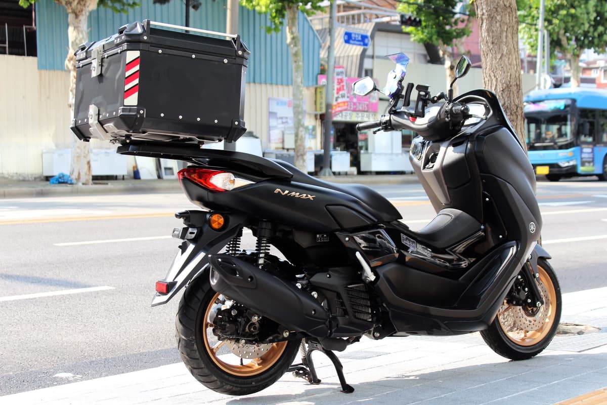 야마하 NMAX 125 14