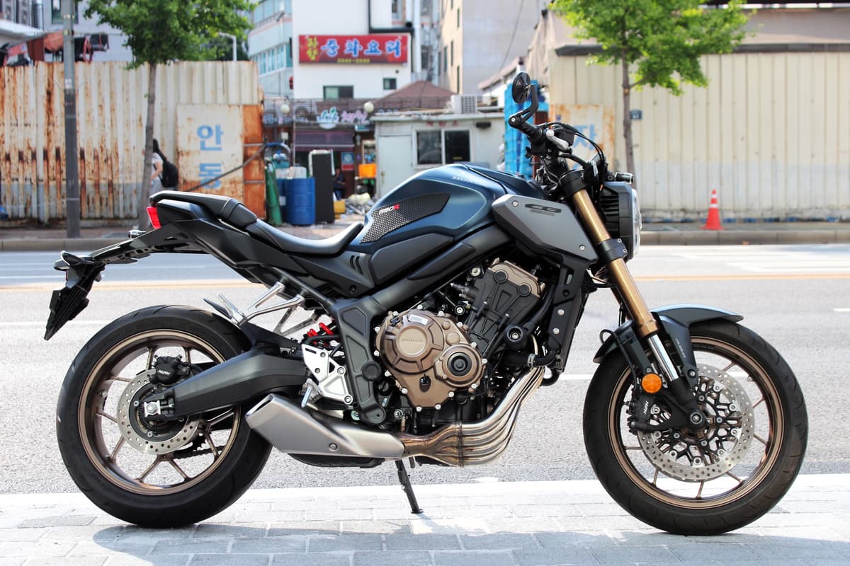 혼다 CB 650 R 1