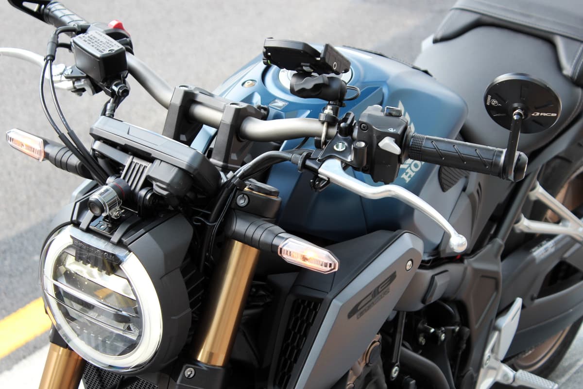 혼다 CB 650 R 8