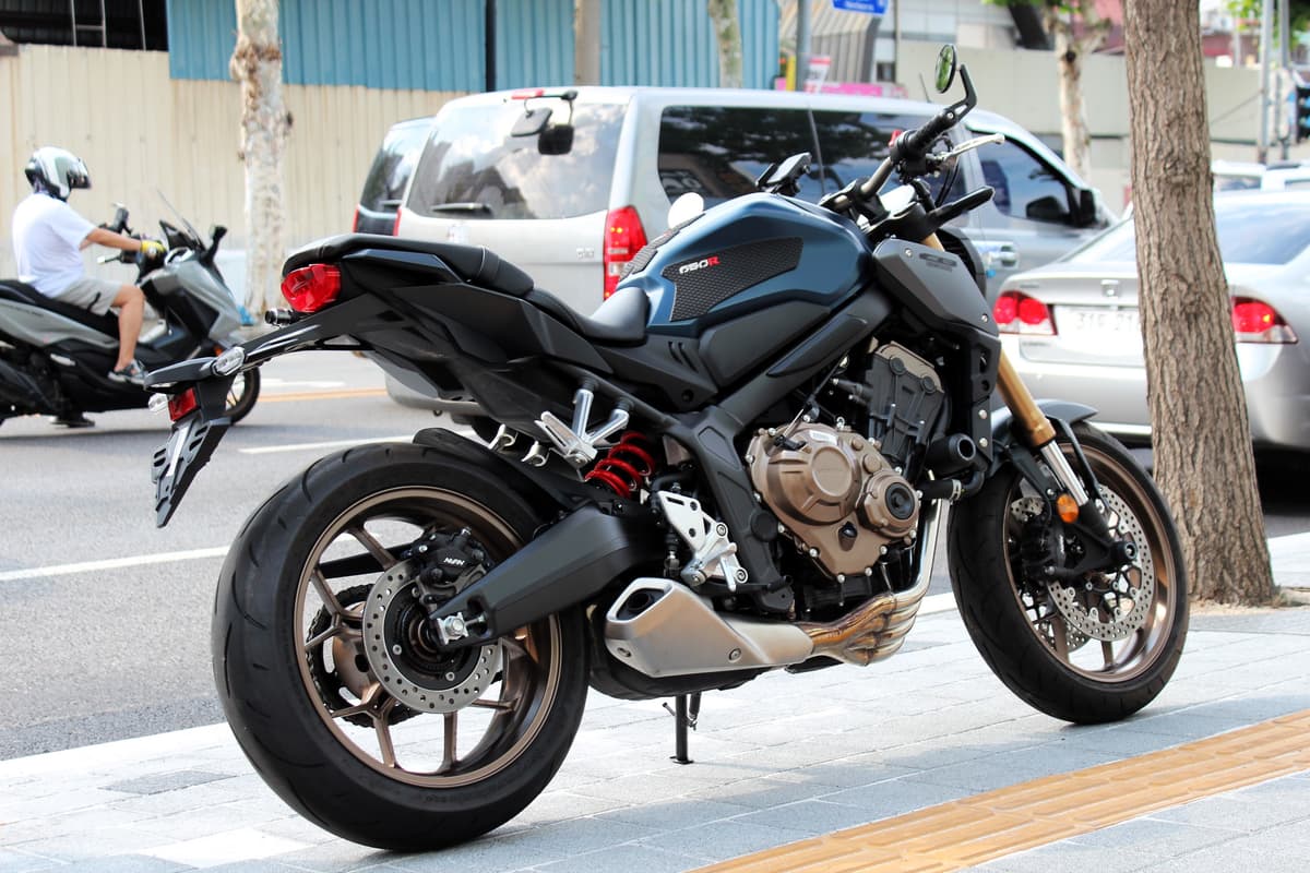 혼다 CB 650 R 12