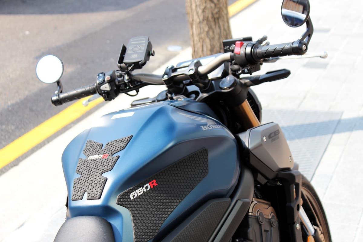 혼다 CB 650 R 15