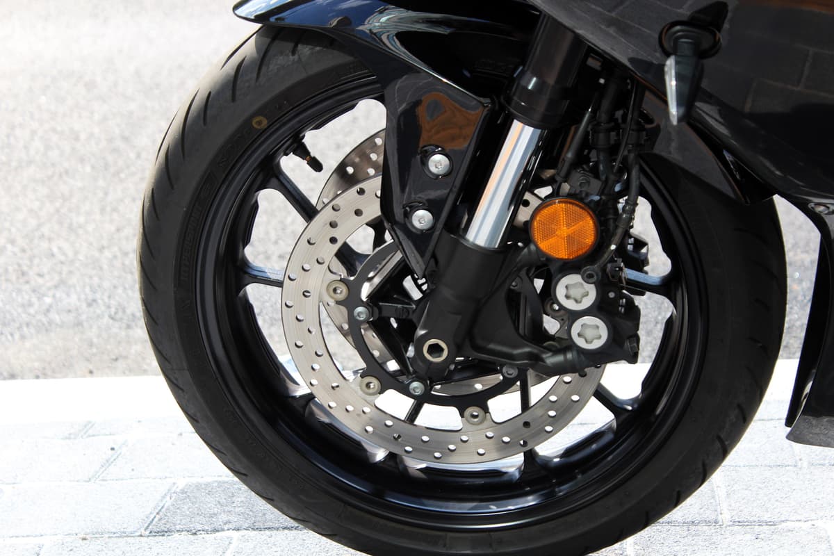 야마하 YZF R7 7