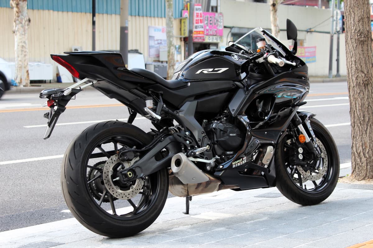 야마하 YZF R7 11