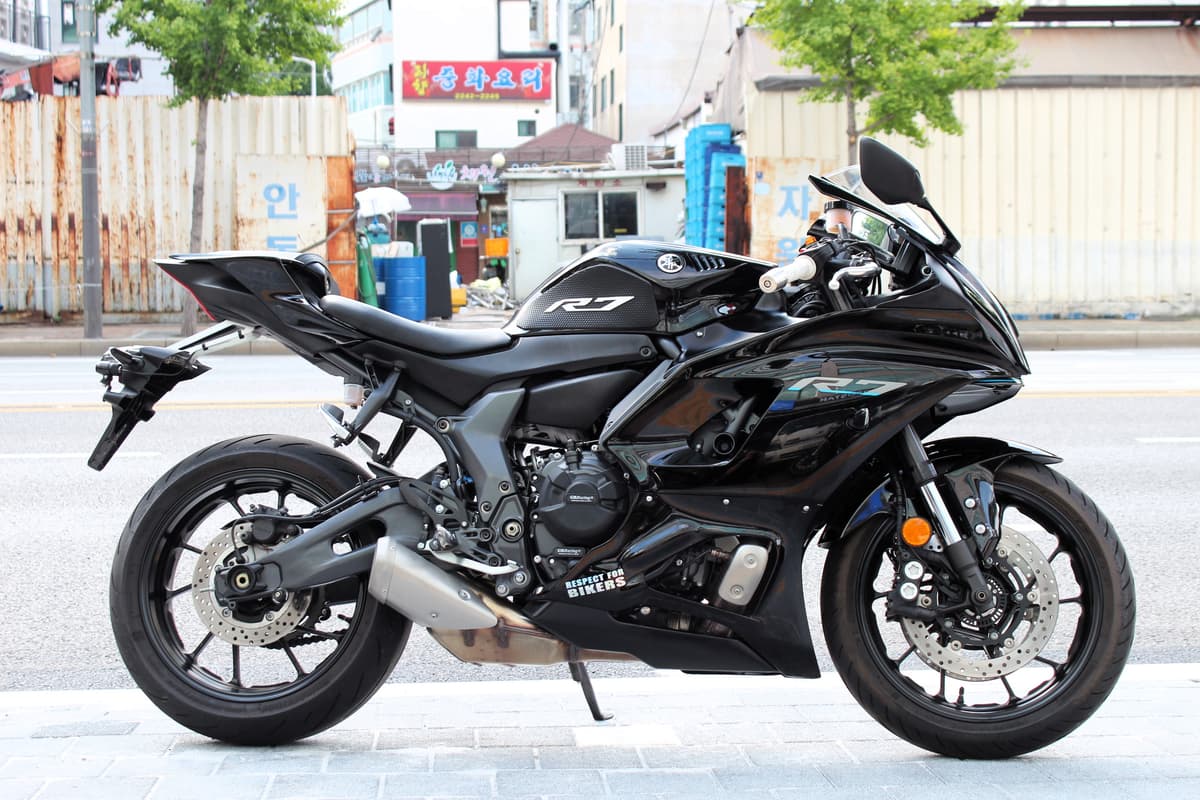 야마하 YZF R7 12