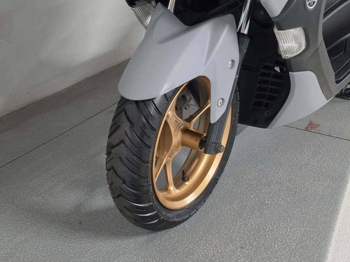 야마하 NMAX 125 11