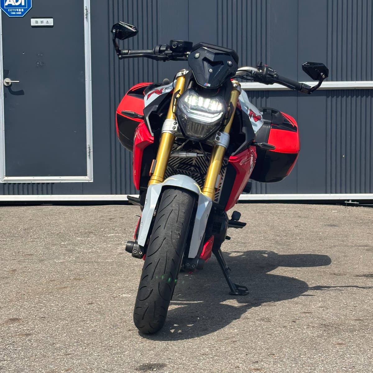 BMW F 900 R 2