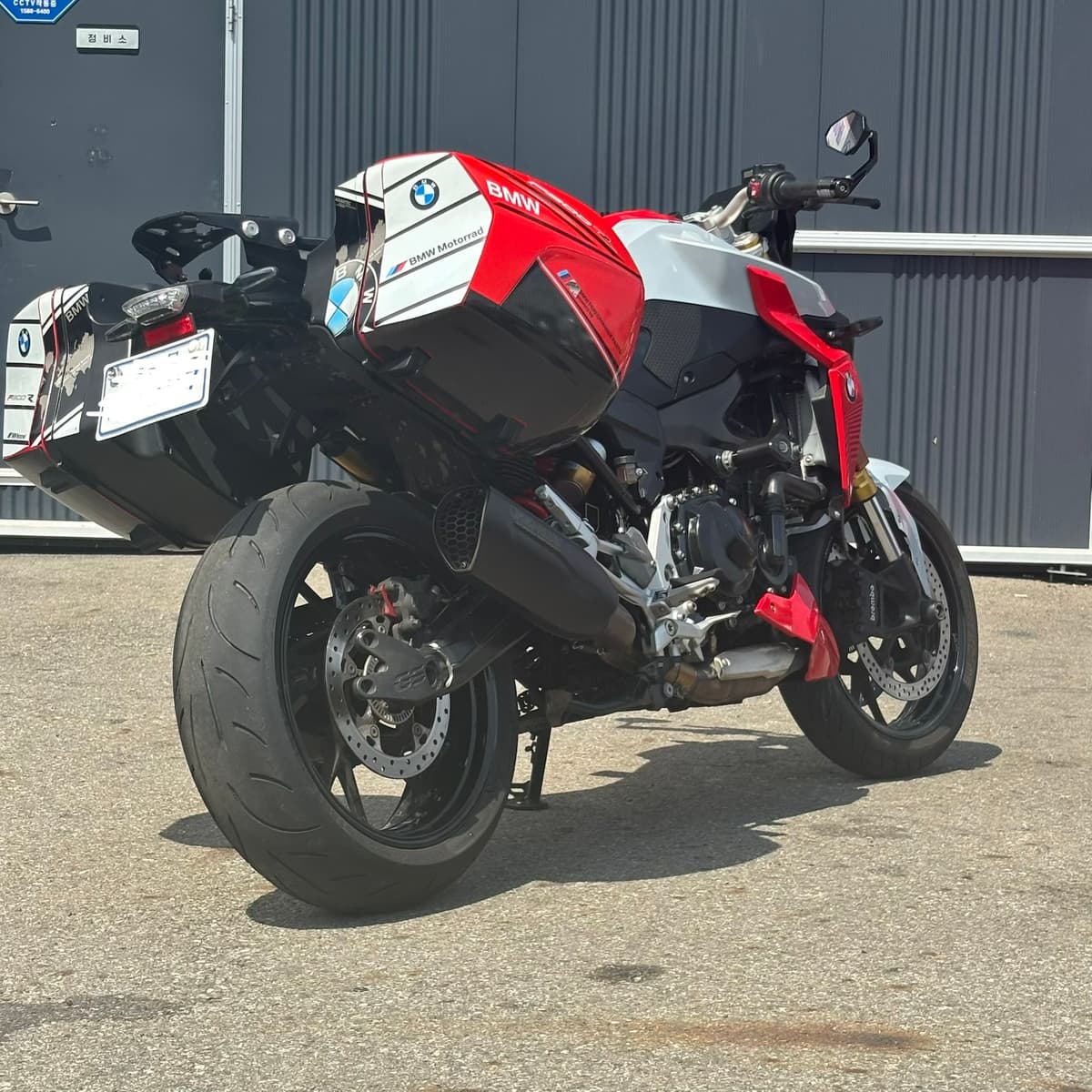 BMW F 900 R 13