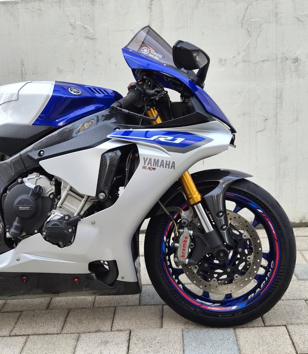 야마하 YZF R1 3