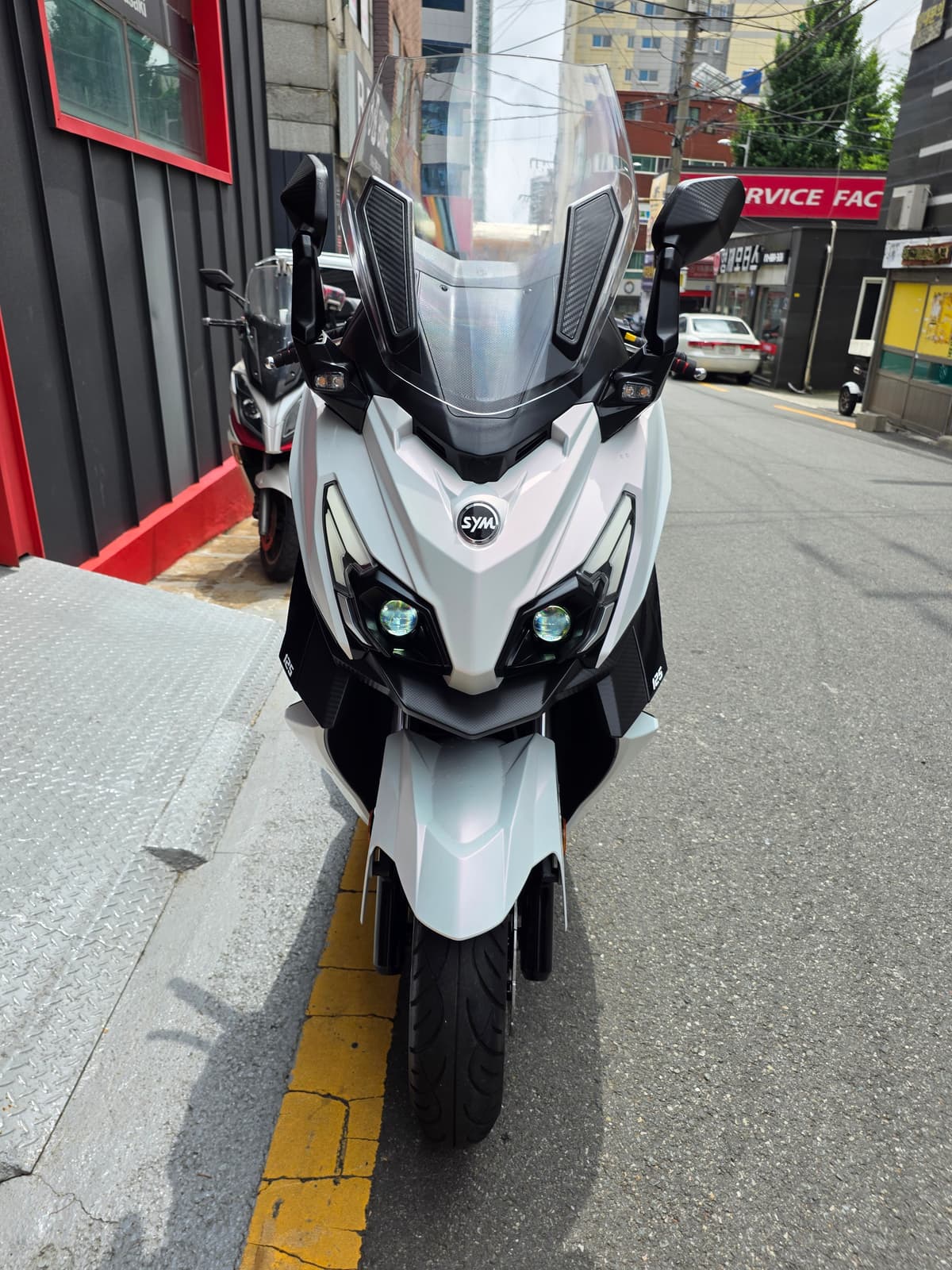 SYM 크루심 300 알파 ABS 1