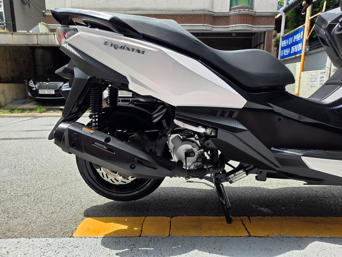 SYM 크루심 300 알파 ABS 17