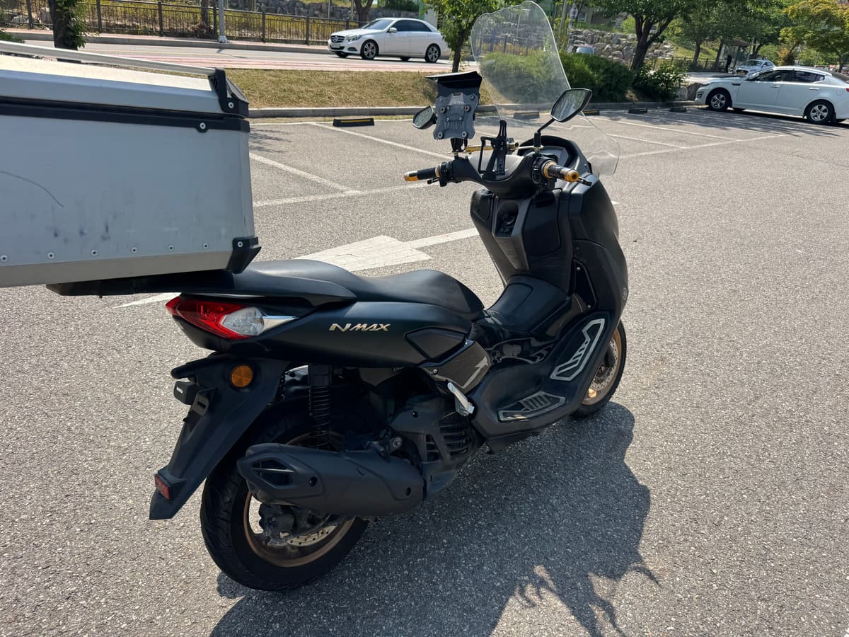 야마하 NMAX 125 8