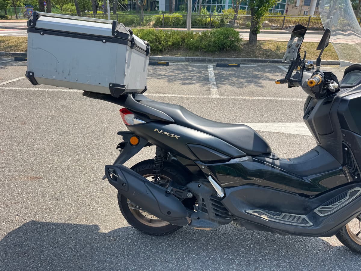 야마하 NMAX 125 10