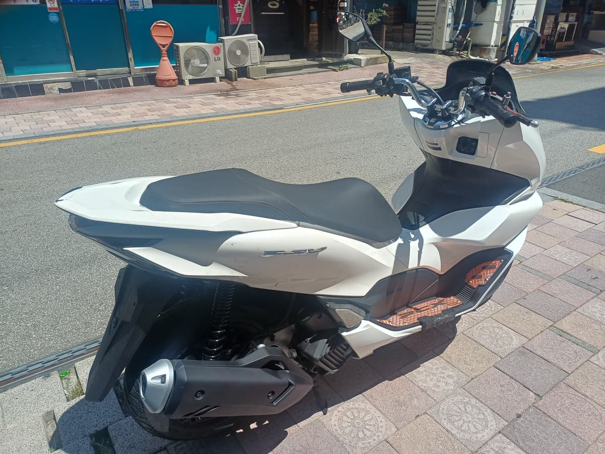혼다 PCX 125 6
